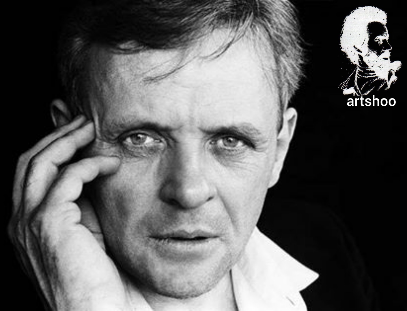 مدل پرتره سیاه قلم